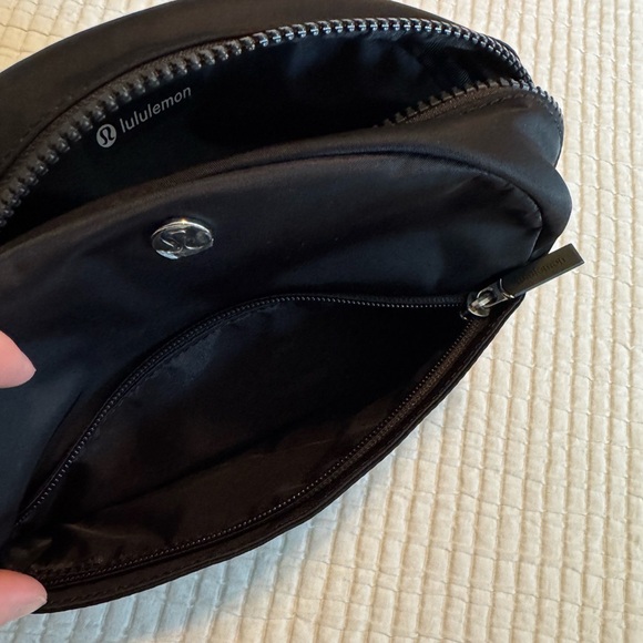 NWT lululemon Go Getter Pouch - Picture 6 of 9